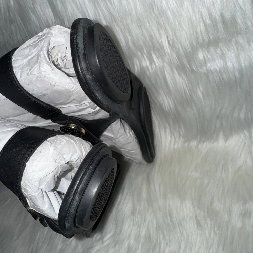 Tory Burch Veg Leather Black Minnie Travel Sandals Flats Womens Shoes 8M